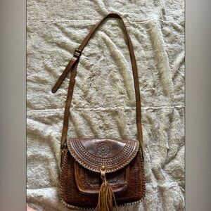 Beaumont Flap Crossbody Vintage Distressed Leather